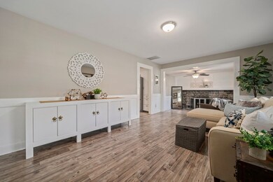 39 Davis St, Hanover, MA 02339 - photo 2