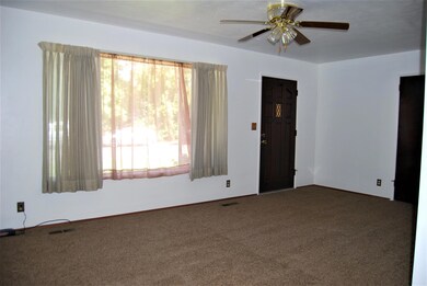 211 N 5th St, Central Point, OR 97502 - photo 5