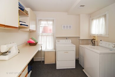 1112 Paulina St, Oak Park, IL 60302 - photo 2