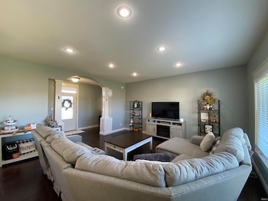 1944 Sophia Ln, Seymour, IN 47274 - photo 7