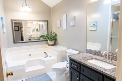Master Bathroom (Bathroom #1)