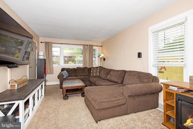 312 N Forklanding Rd, Maple Shade, NJ 08052 - photo 3