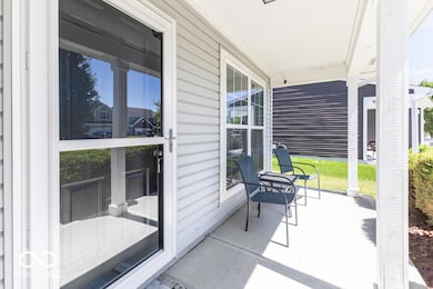 528 Genisis Dr, Whiteland, IN 46184 - photo 3