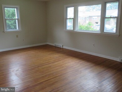 206 Evergreen Ave, Sewell, NJ 08080 - photo 4