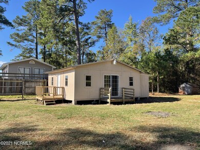 004 Outbuilding Side