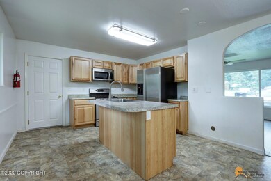Kitchen w/Island