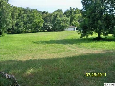 523 W Front St, Statesville, NC 28677 - photo 2