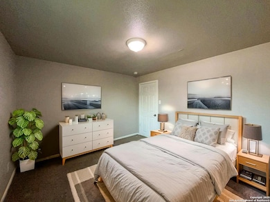 378 E Petaluma Blvd unit D, San Antonio, TX 78221 - photo 4