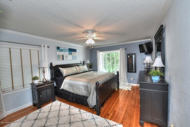 2418 Ormsby Cir W, Jacksonville, FL 32210 - photo 5