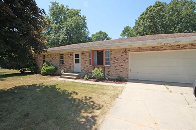 52911 Juniper Rd, South Bend, IN 46637 - photo 2