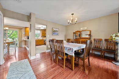 03-Dining Room