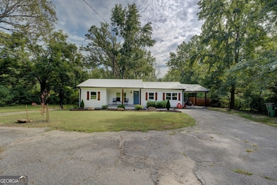 1107 S Madison Ave, Monroe, GA 30655 - photo 3