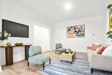 292 Forrest St, Jersey City, NJ 07304 - photo 4