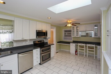 357 Dameron S, Laurel, MD 20724 - photo 6