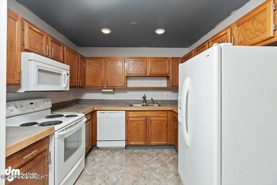 17-Kitchen MS_9818