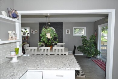 1106 E 35th St, Des Moines, IA 50317 - photo 5