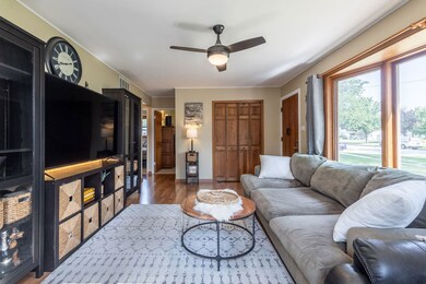 2802 Campbell St, Rolling Meadows, IL 60008 - photo 4