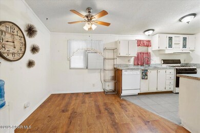 1665 W Antelope Cir, Paulden, AZ 86334 - photo 5