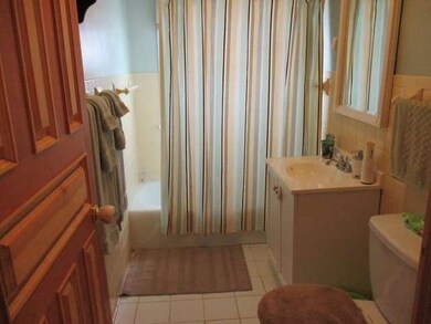 923 W New York St, Aurora, IL 60506 - photo 3