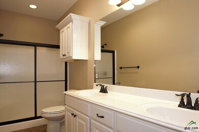 5027 Shiloh Ridge Dr, Tyler, TX 75703 - photo 6