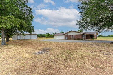 109 E Airport Rd, Bonham, TX 75418 - photo 6