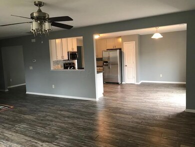 5083 Maple Valley Dr, Columbus, OH 43228 - photo 4