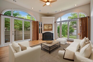 249 N Maple Ave, Elmhurst, IL 60126 - photo 4