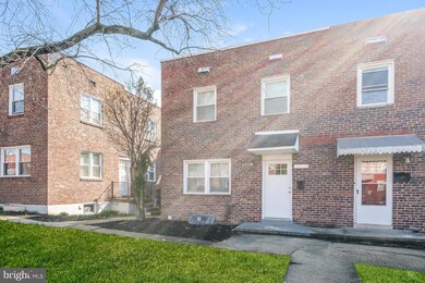 8539 Chestnut Oak Rd, Parkville, MD 21234 - photo 2