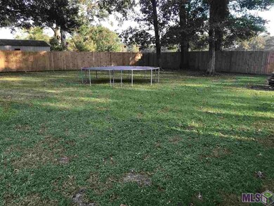 3620 Hemlock St, Zachary, LA 70791 - photo 4