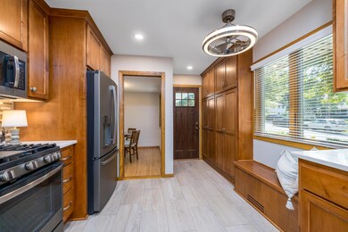 4261 Queens Way, Minnetonka, MN 55345 - photo 2