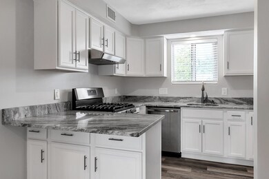 100 Merrimack Ave unit 154, Dracut, MA 01826 - photo 5