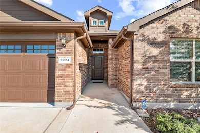 9224 Herringbone Dr, Fort Worth, TX 76131 - photo 3