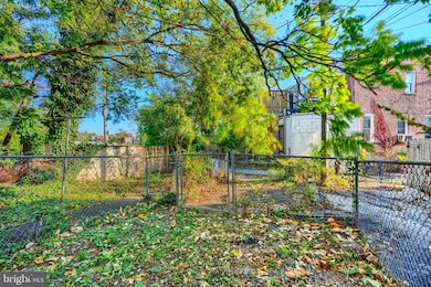 1601 E 28th St, Baltimore, MD 21218 - photo 7