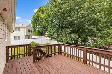 19 Sparhawk Cir, Stoneham, MA 02180 - photo 6