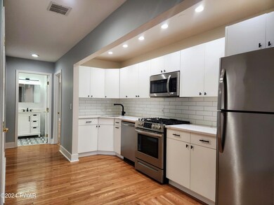 310 W Harford St unit 6, Milford, PA 18337 - photo 4