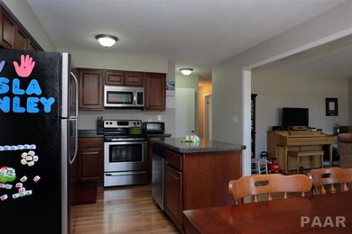 5523 N Ramblewood Ct, Peoria, IL 61615 - photo 7