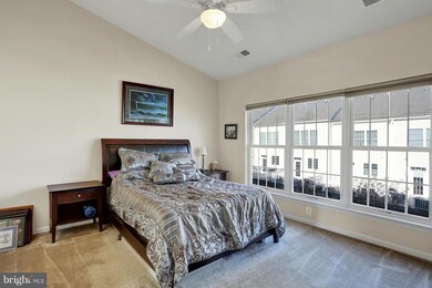 25063 Riding Center Dr, Chantilly, VA 20152 - photo 5