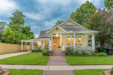 927 Cortlandt St, Houston, TX 77008 - photo 4