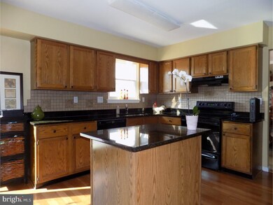 5 Angela Ave, Morrisville, PA 19067 - photo 5