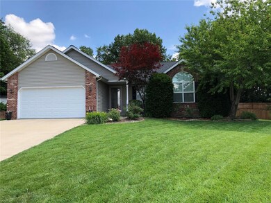 925 Woodland Dr, Maryville, IL 62062 - photo 3