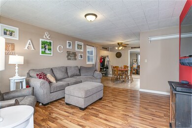 25 Rollin Hills Blvd, Effingham, IL 62401 - photo 3