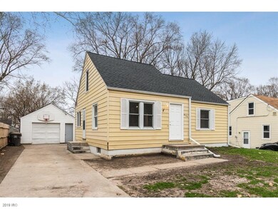 4132 14th St, Des Moines, IA 50313 - photo 2