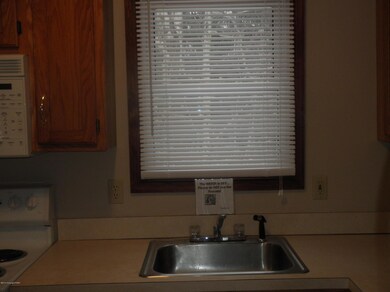 859 Country Place Dr, Tobyhanna, PA 18466 - photo 6