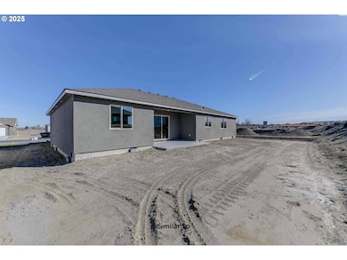 153 Eagle Dr SW, Boardman, OR 97818 - photo 3