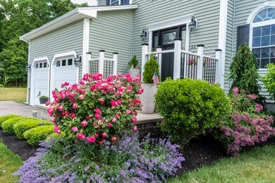 55 Sailmaker Ct, Swansea, MA 02777 - photo 3