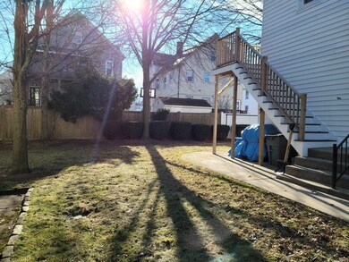 185 Robbins St unit 2, Waltham, MA 02453 - photo 2