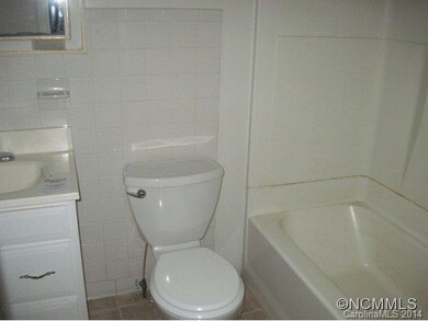 39 Sluder Branch Rd, Leicester, NC 28748 - photo 6