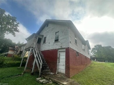 610 Wesley Dr, High Point, NC 27260 - photo 7