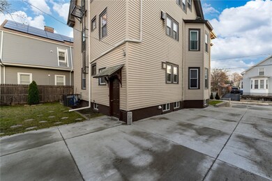 21 Ashmont St, Providence, RI 02905 - photo 2