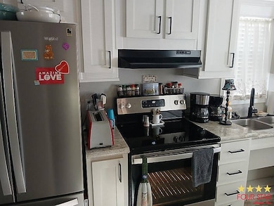 111 Cedar Village St, Orange City, FL 32763 - photo 2